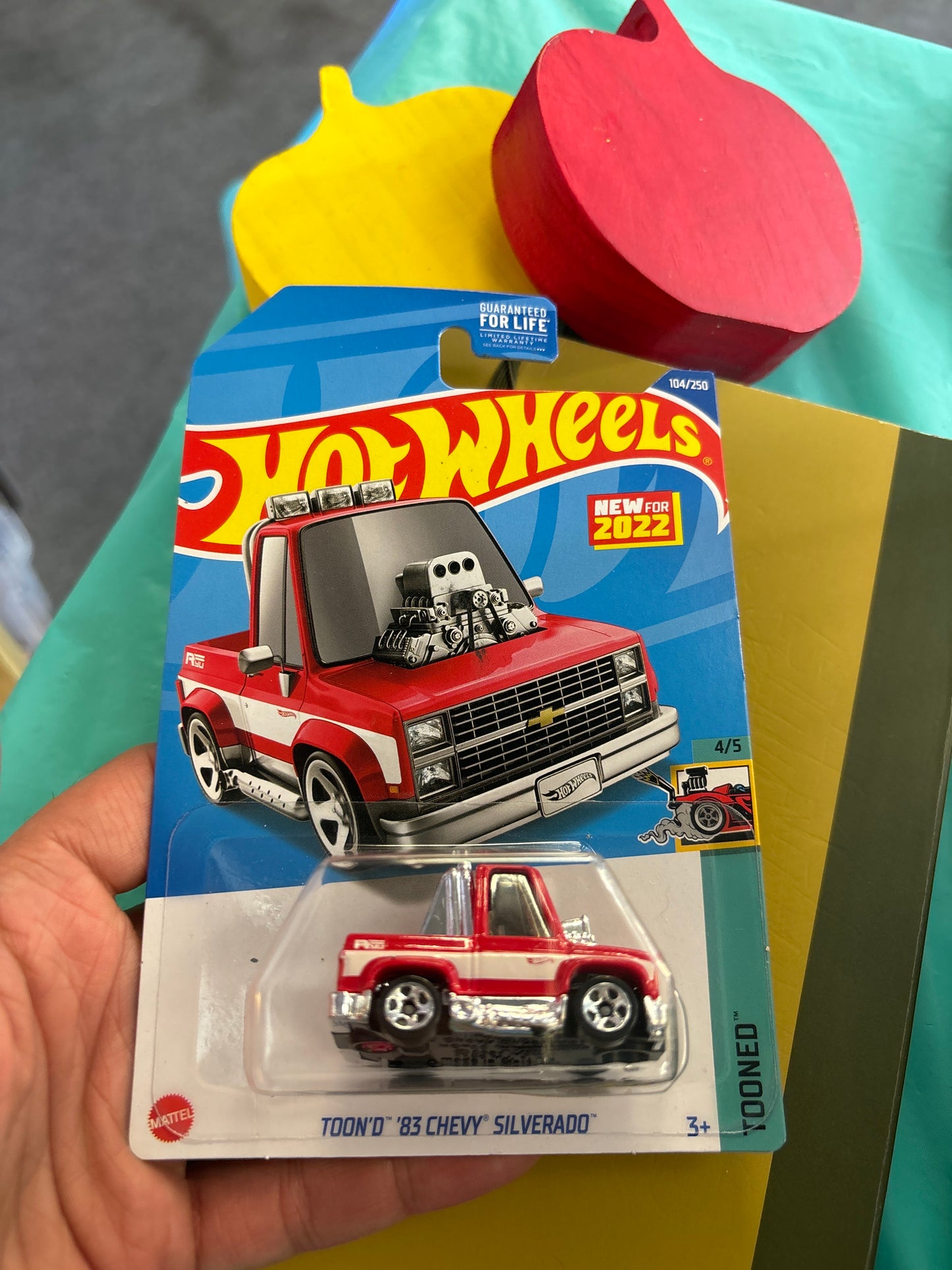 Hot Wheels Tooned ’83 Chevy Silverado